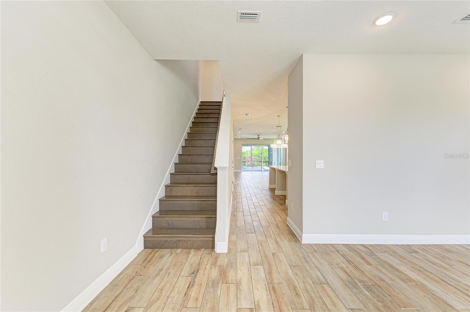 WORTHINGTON PH 2 - Residential Lease
