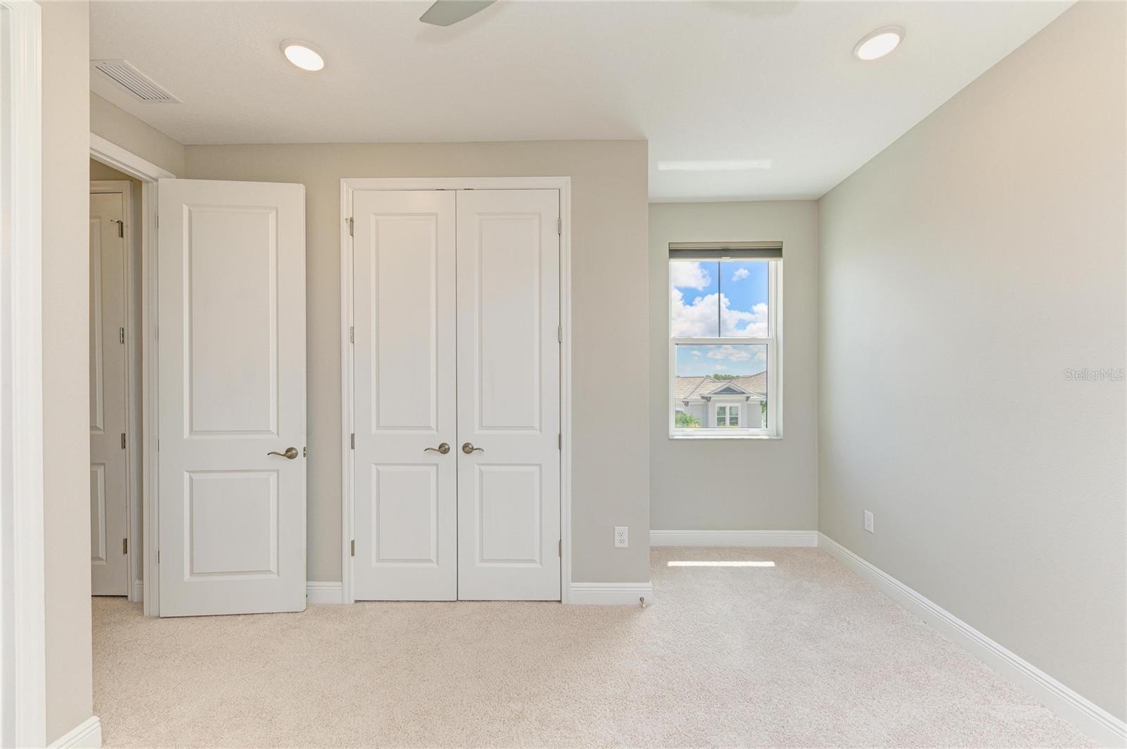 WORTHINGTON PH 2 - Residential Lease