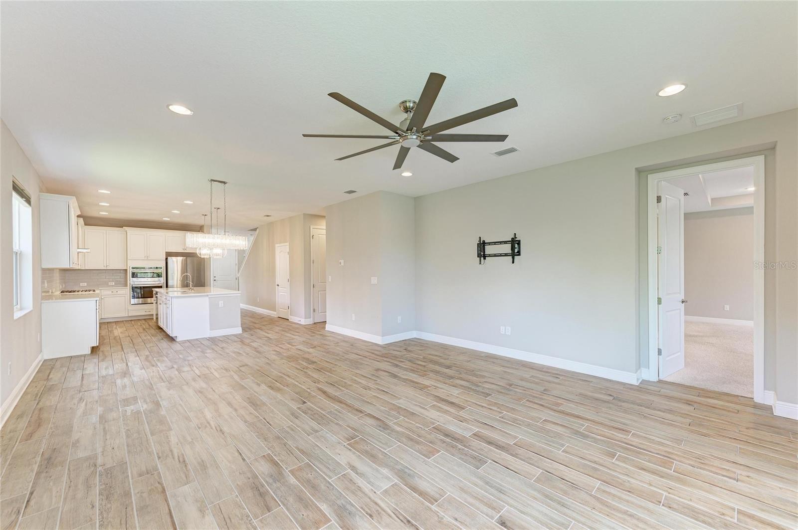 WORTHINGTON PH 2 - Residential Lease