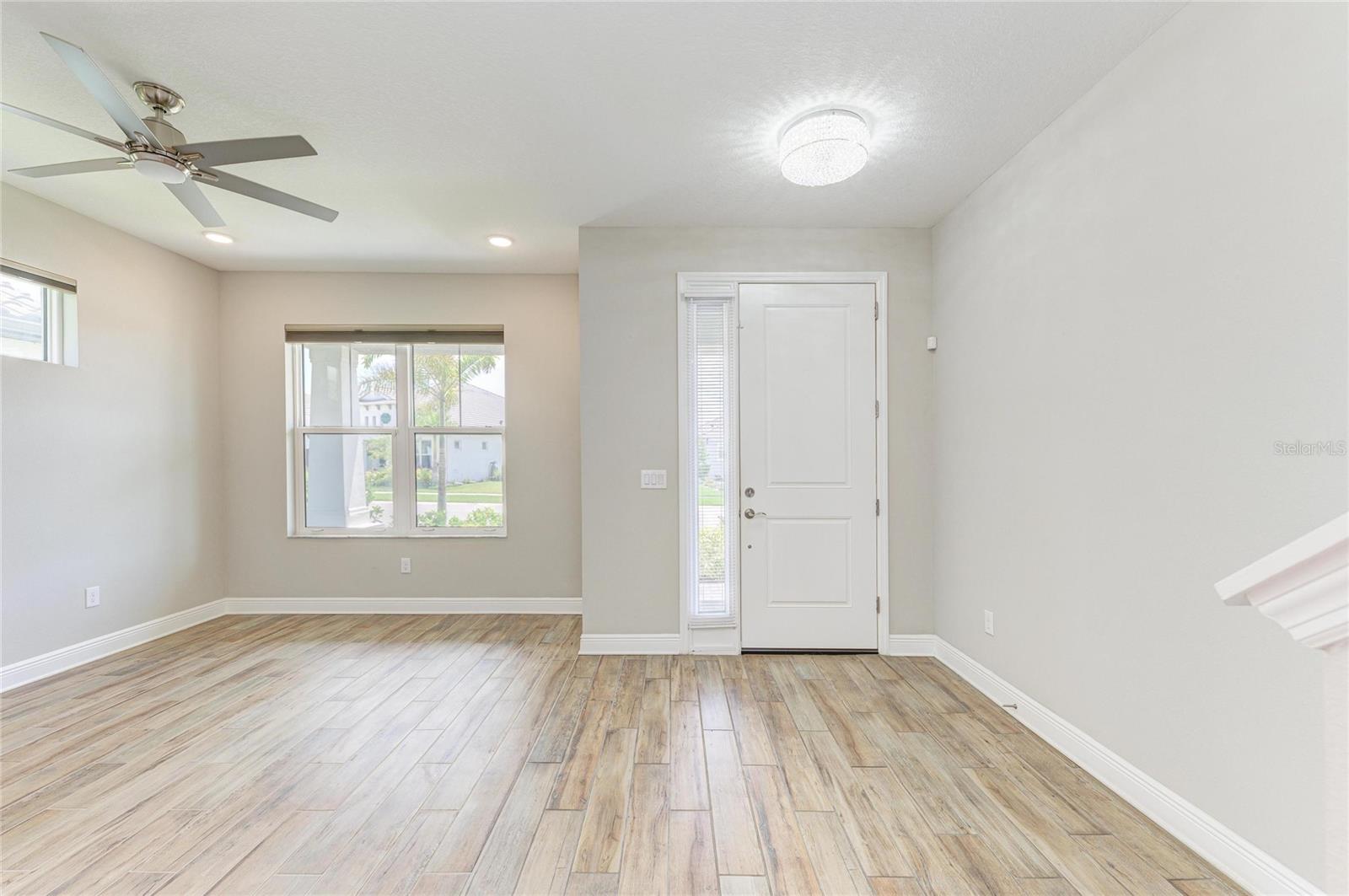 WORTHINGTON PH 2 - Residential Lease