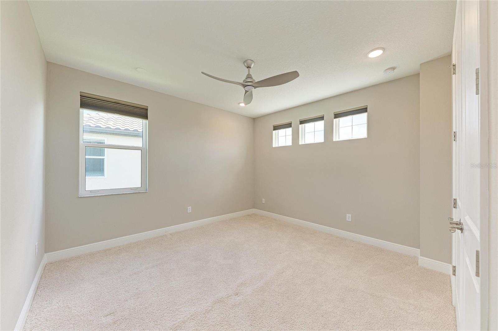 WORTHINGTON PH 2 - Residential Lease