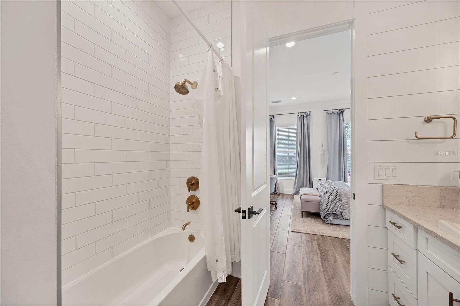 ISLES AT LAKEWOOD RANCH PH II - Residential