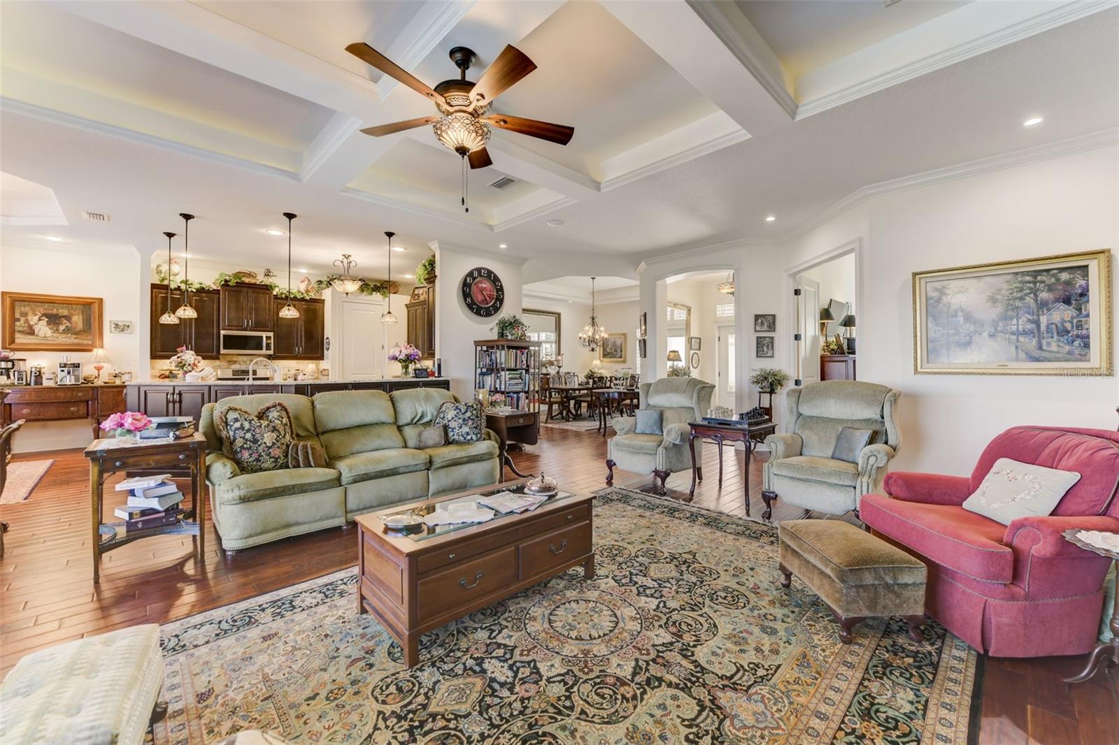 MENDELLS HAWKS PARK - Residential
