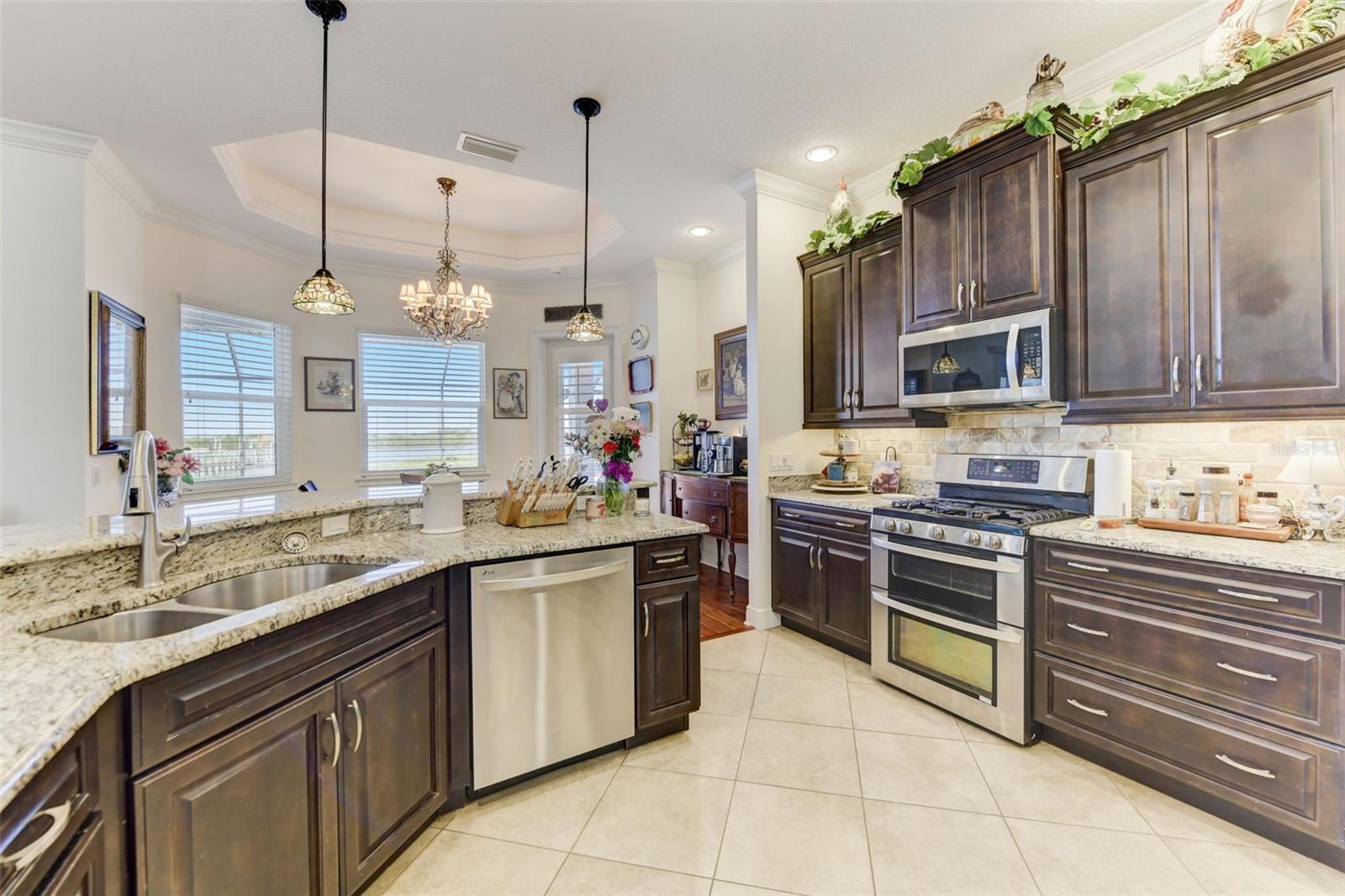MENDELLS HAWKS PARK - Residential