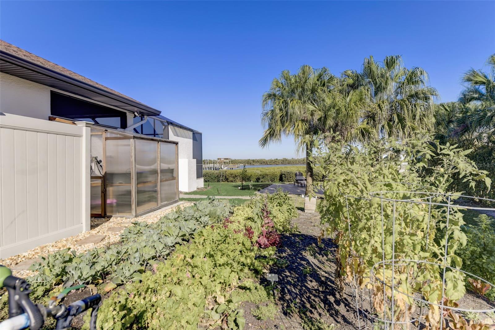MENDELLS HAWKS PARK - Residential