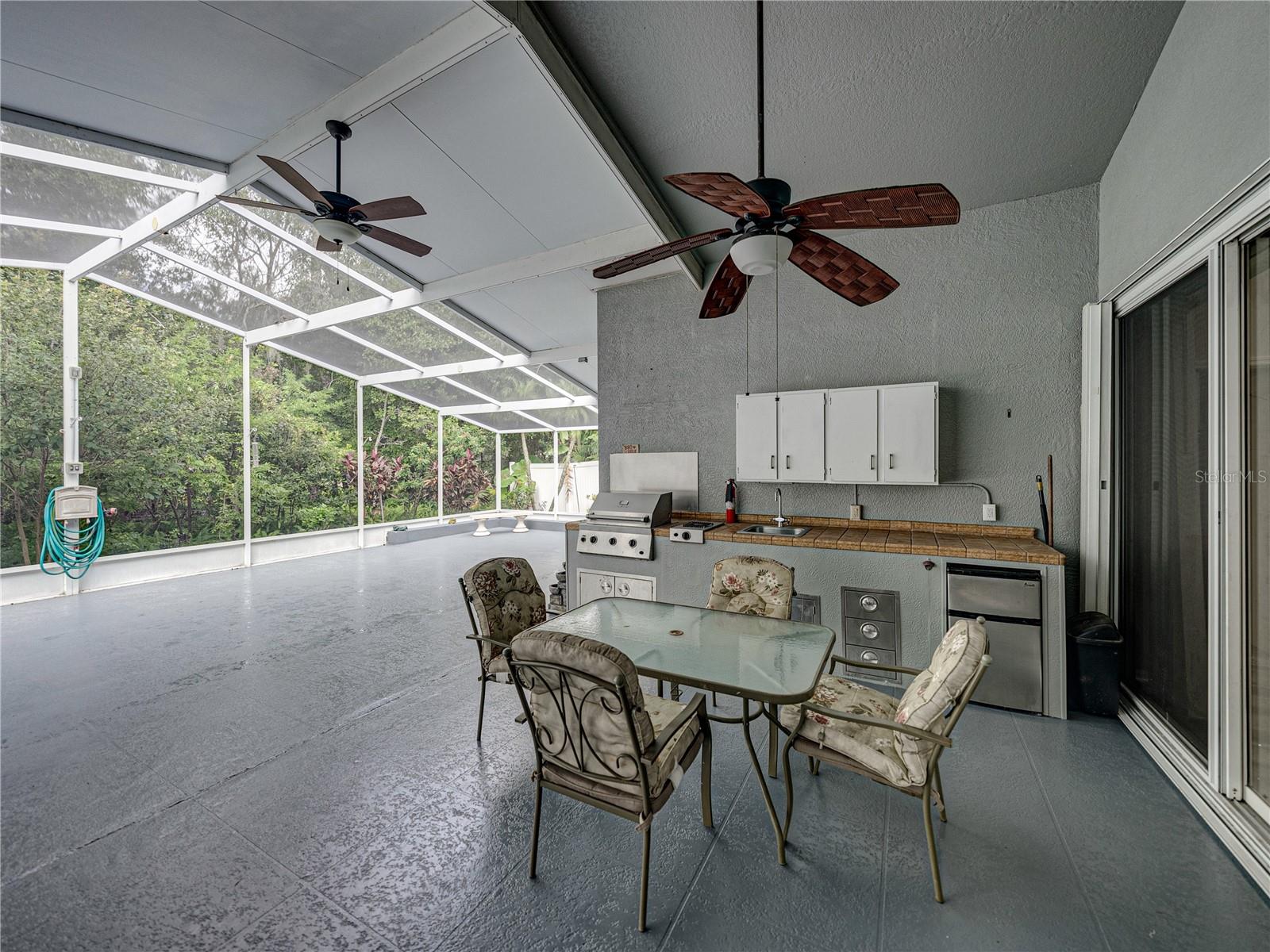LAKE BERNADETTE - Residential