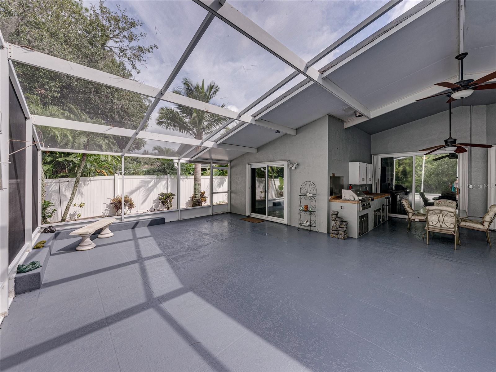LAKE BERNADETTE - Residential