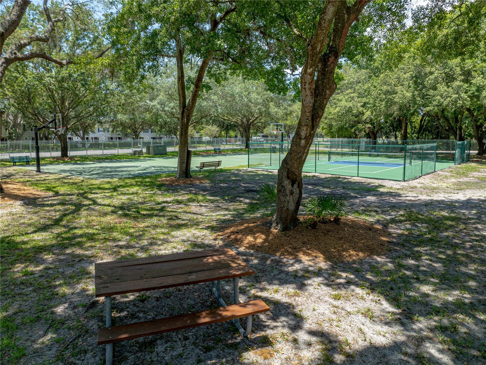 LAKE BERNADETTE - Residential
