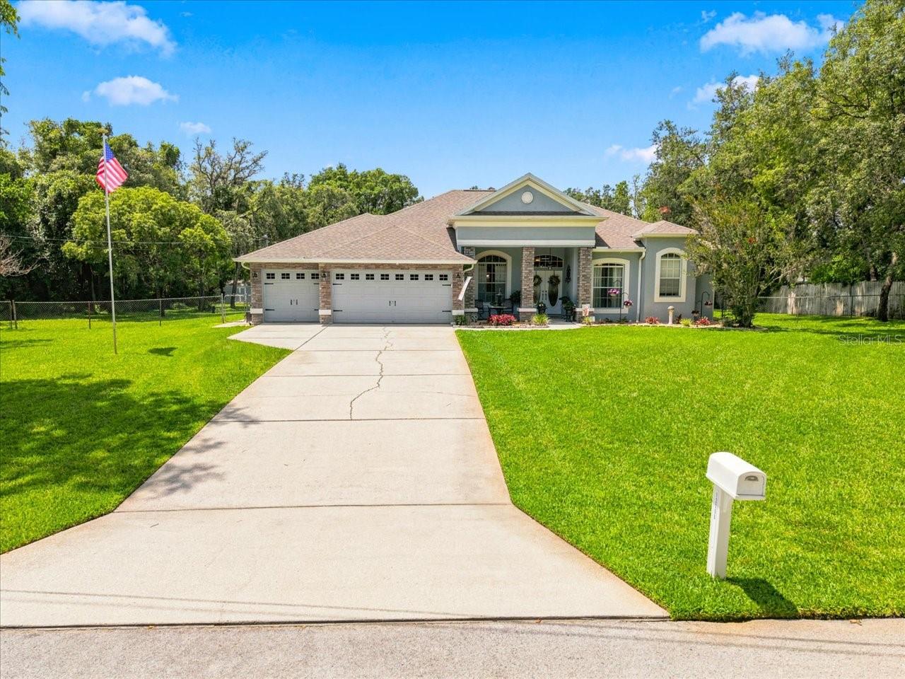 ROLLING OAKS ESTATES - Residential