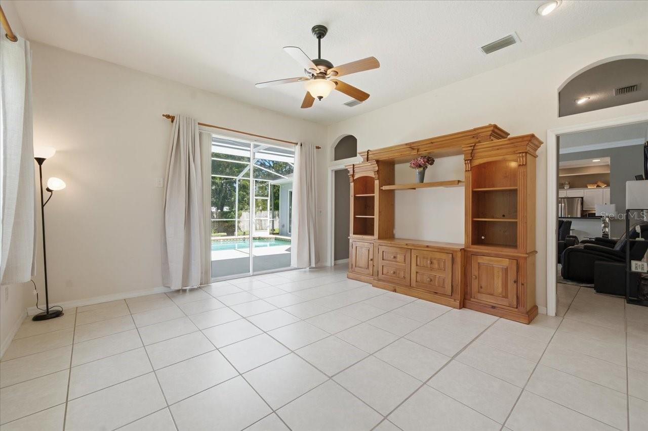ROLLING OAKS ESTATES - Residential