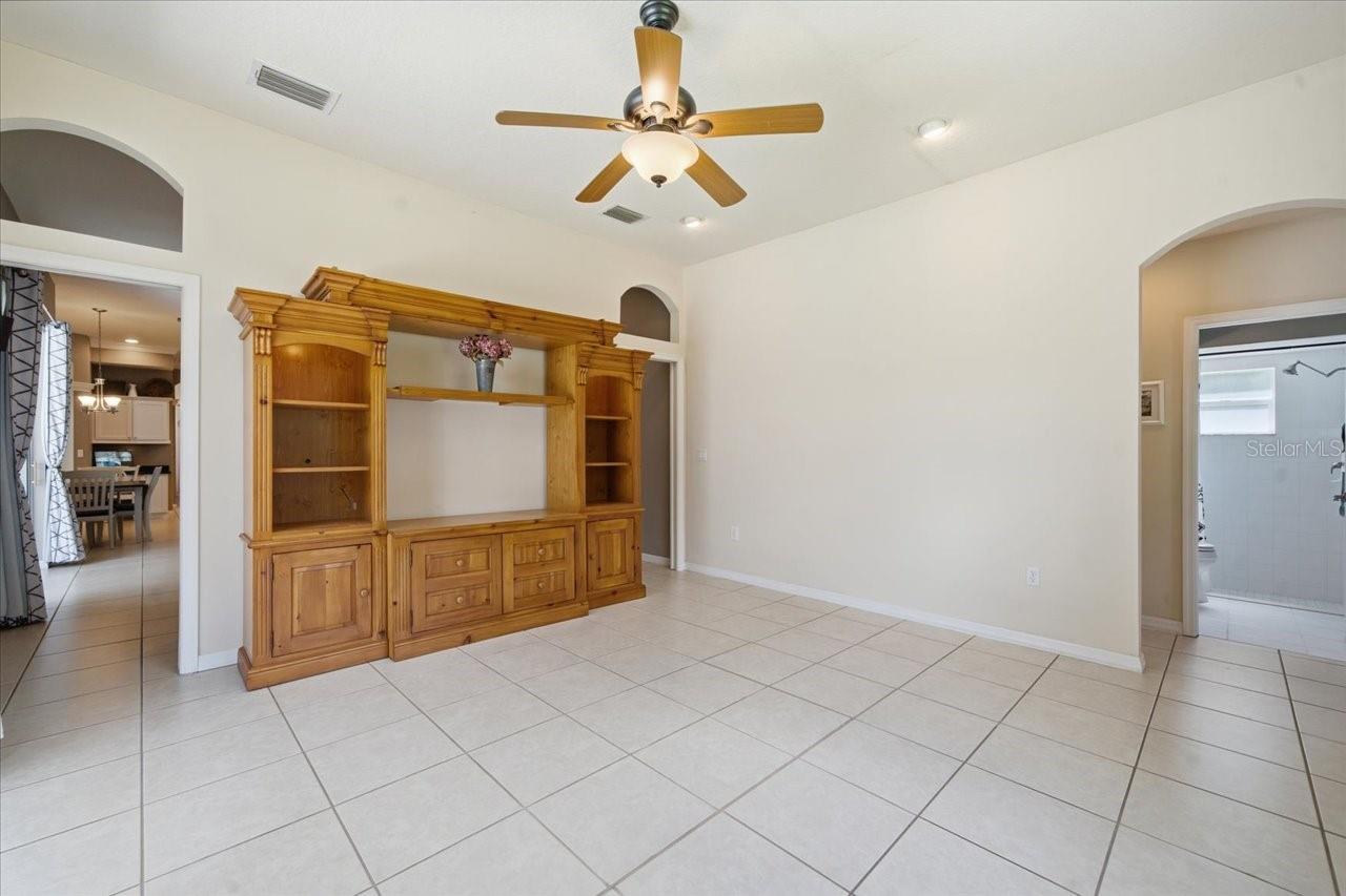 ROLLING OAKS ESTATES - Residential