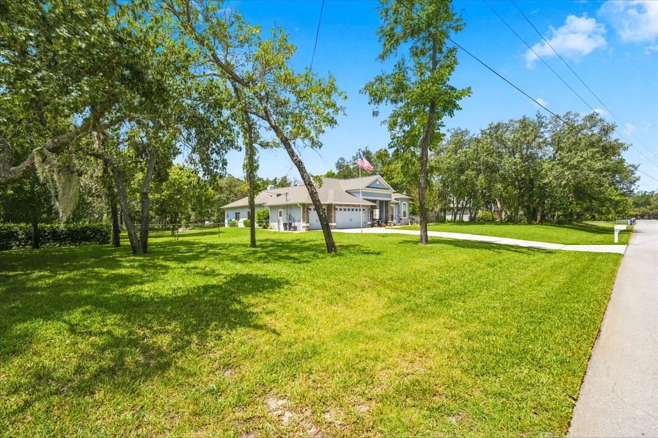 ROLLING OAKS ESTATES - Residential