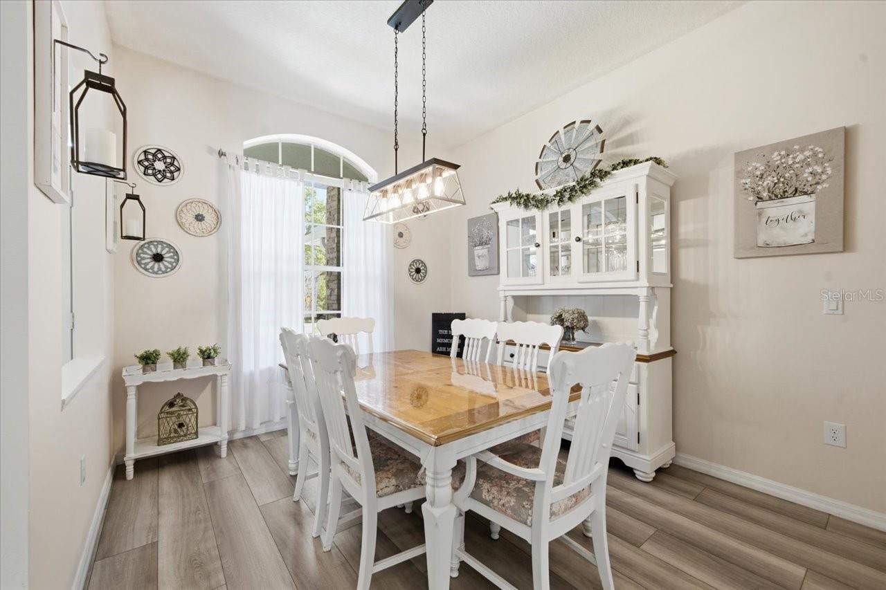 ROLLING OAKS ESTATES - Residential