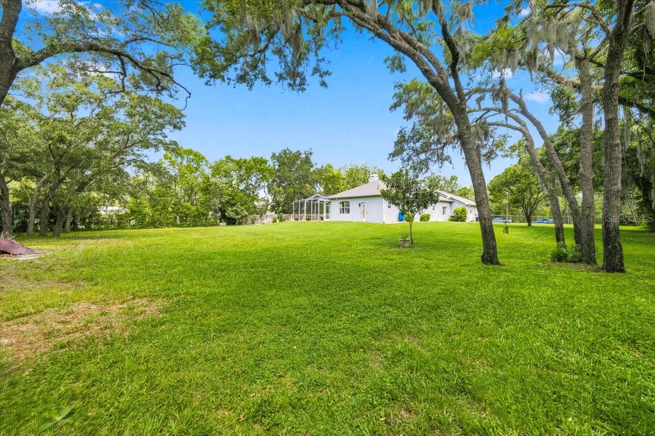 ROLLING OAKS ESTATES - Residential