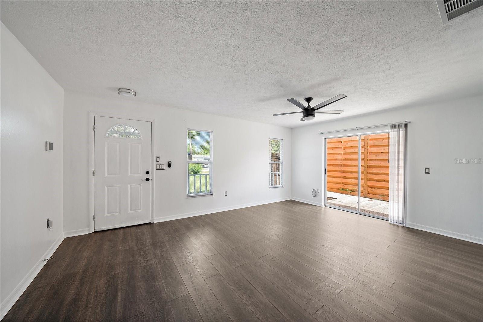 ORANGE GROVE PARK - Residential Lease