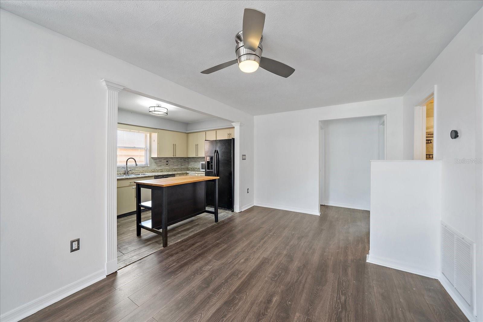 ORANGE GROVE PARK - Residential Lease