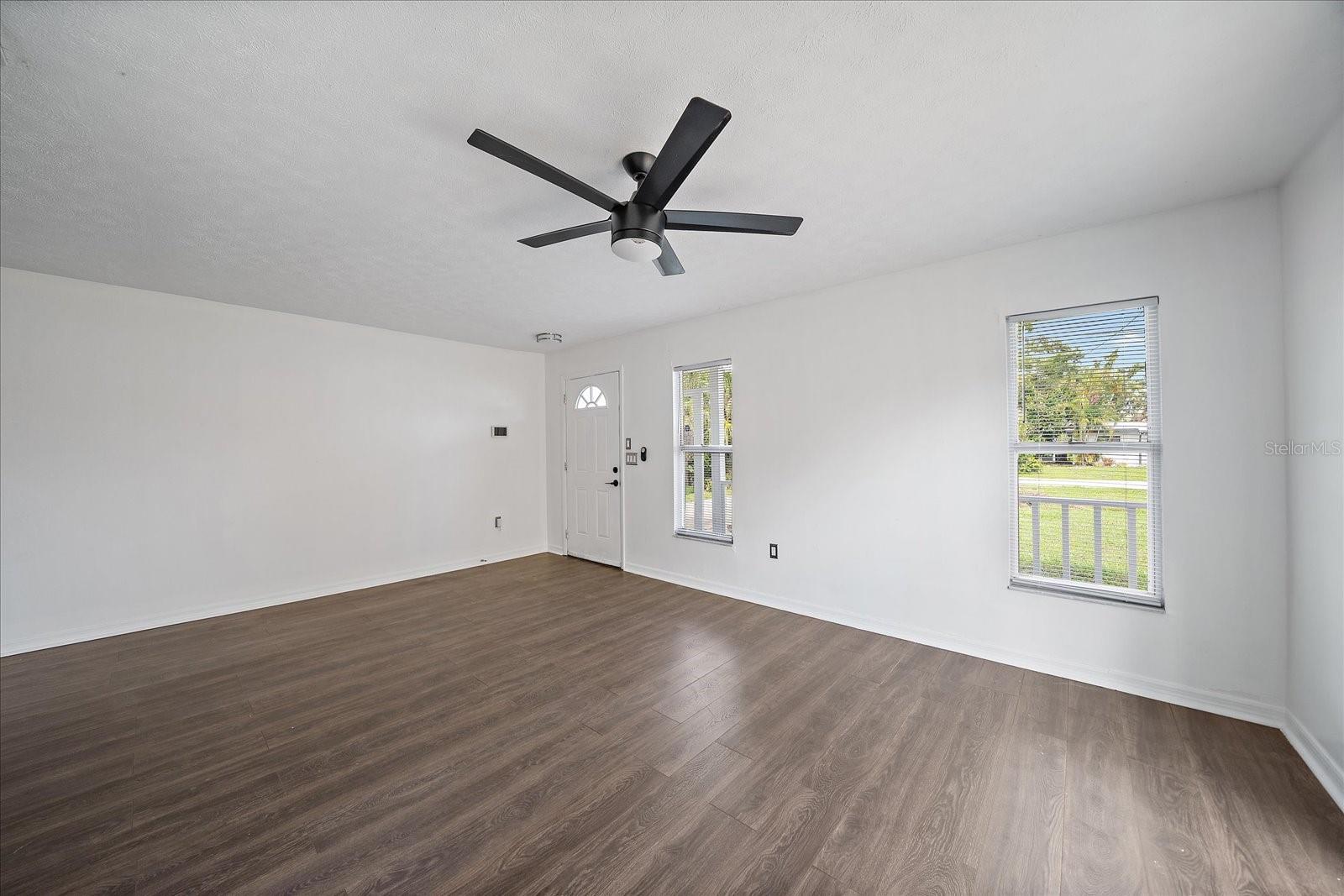 ORANGE GROVE PARK - Residential Lease