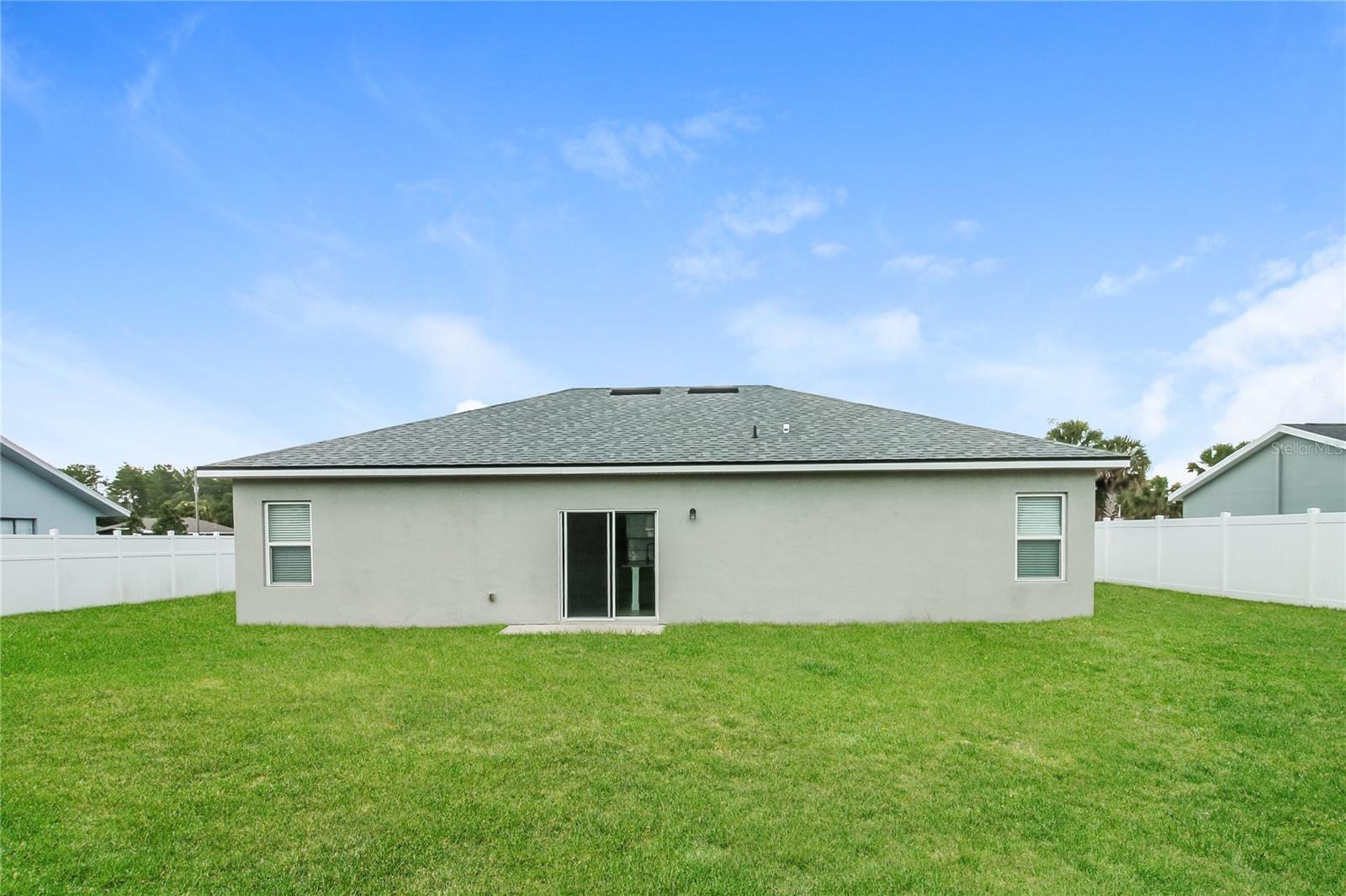 MARION OAKS UN 03 - Residential Lease