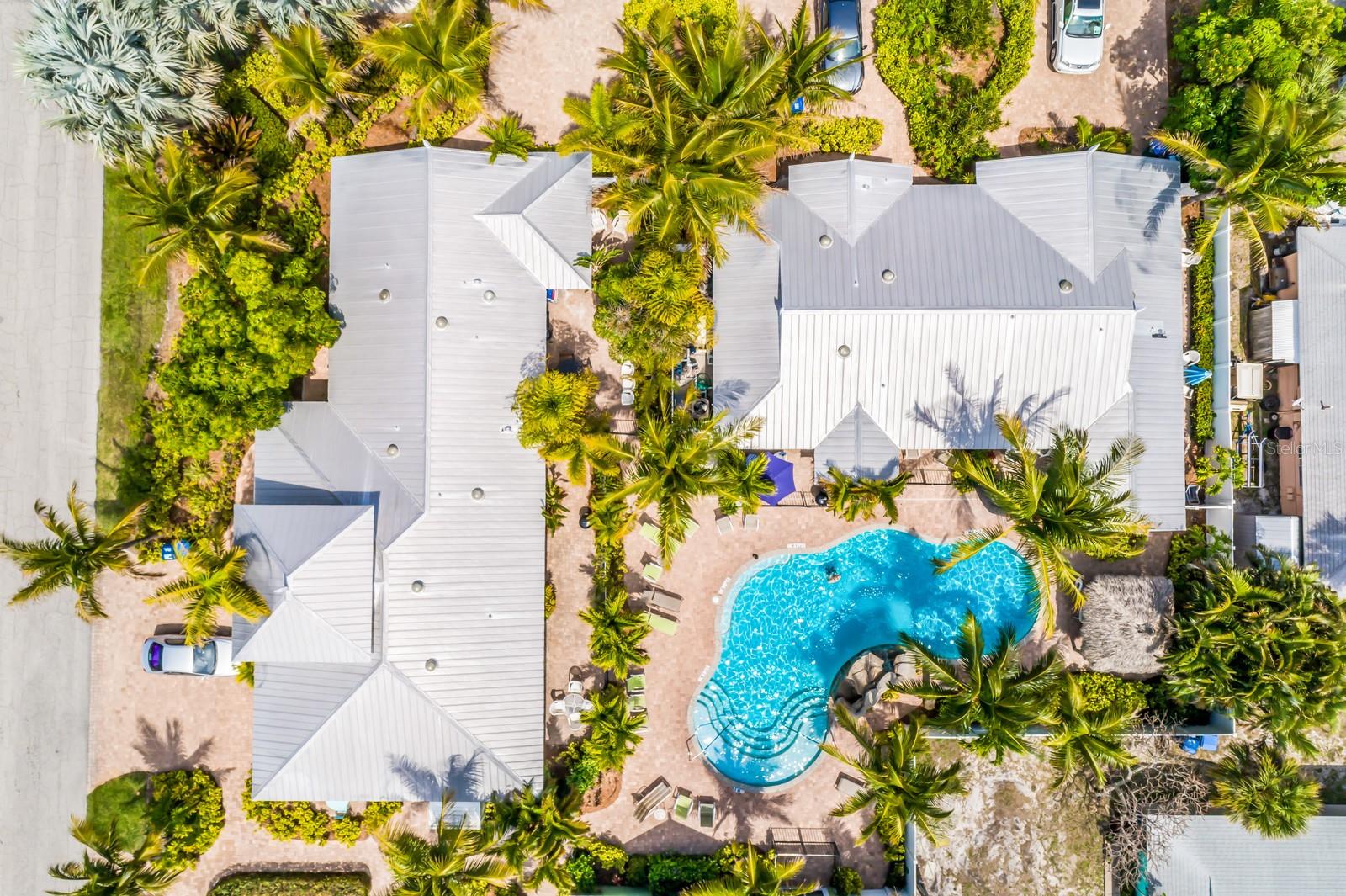 THE BLUE LAGOON - Residential