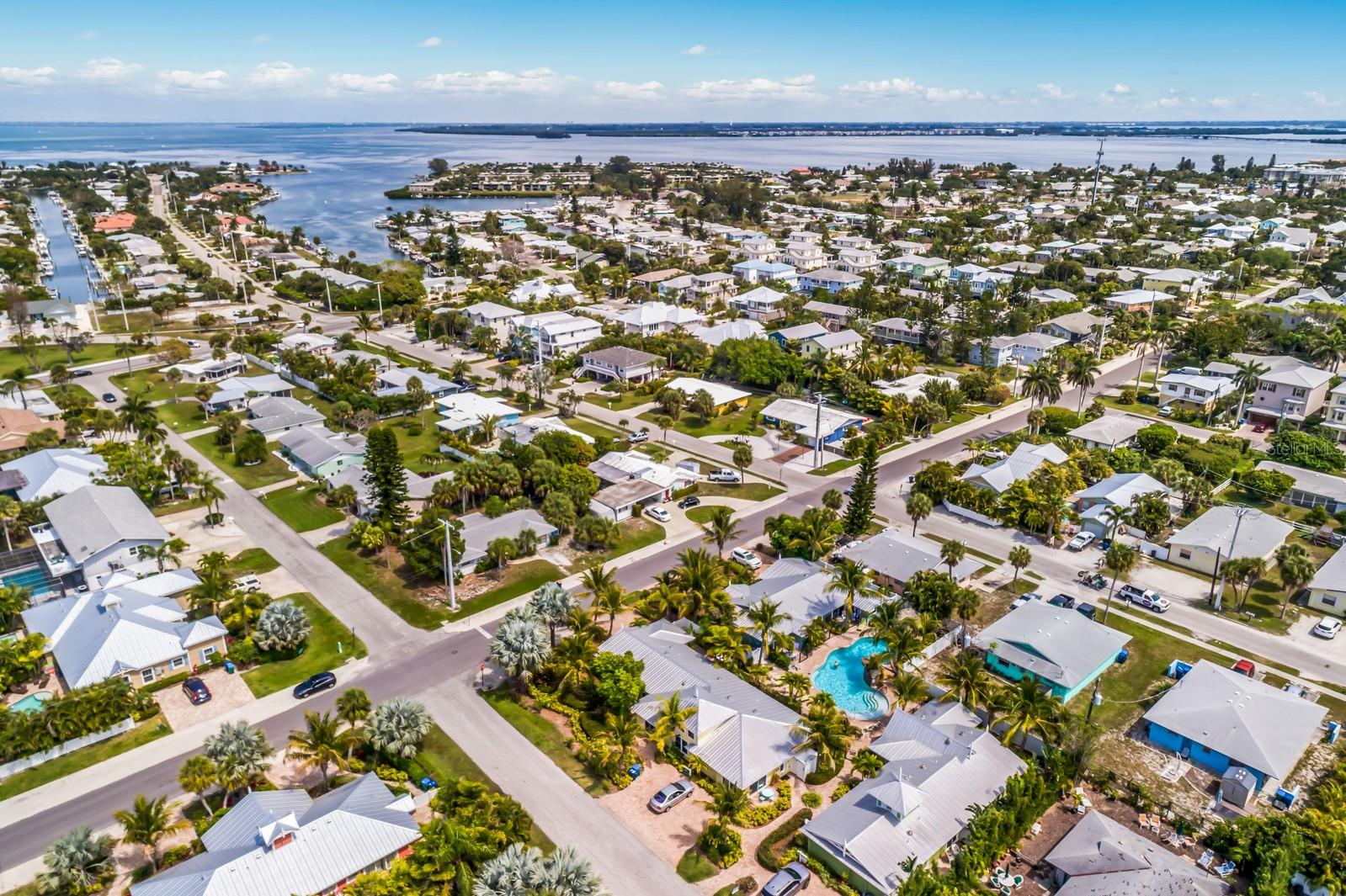 THE BLUE LAGOON - Residential