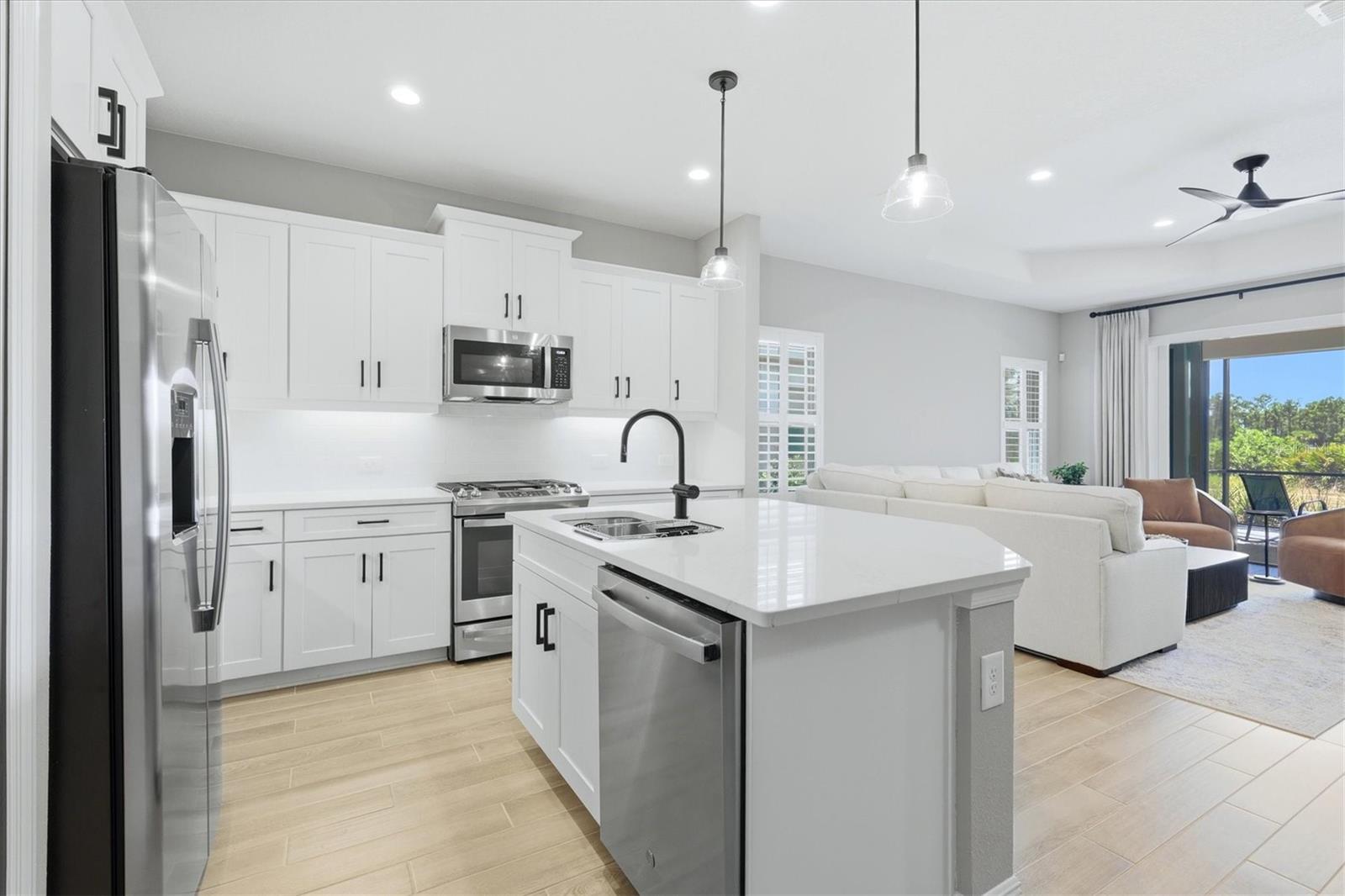 WINDWARD/LAKEWOOD RANCH PH 2 R - Residential