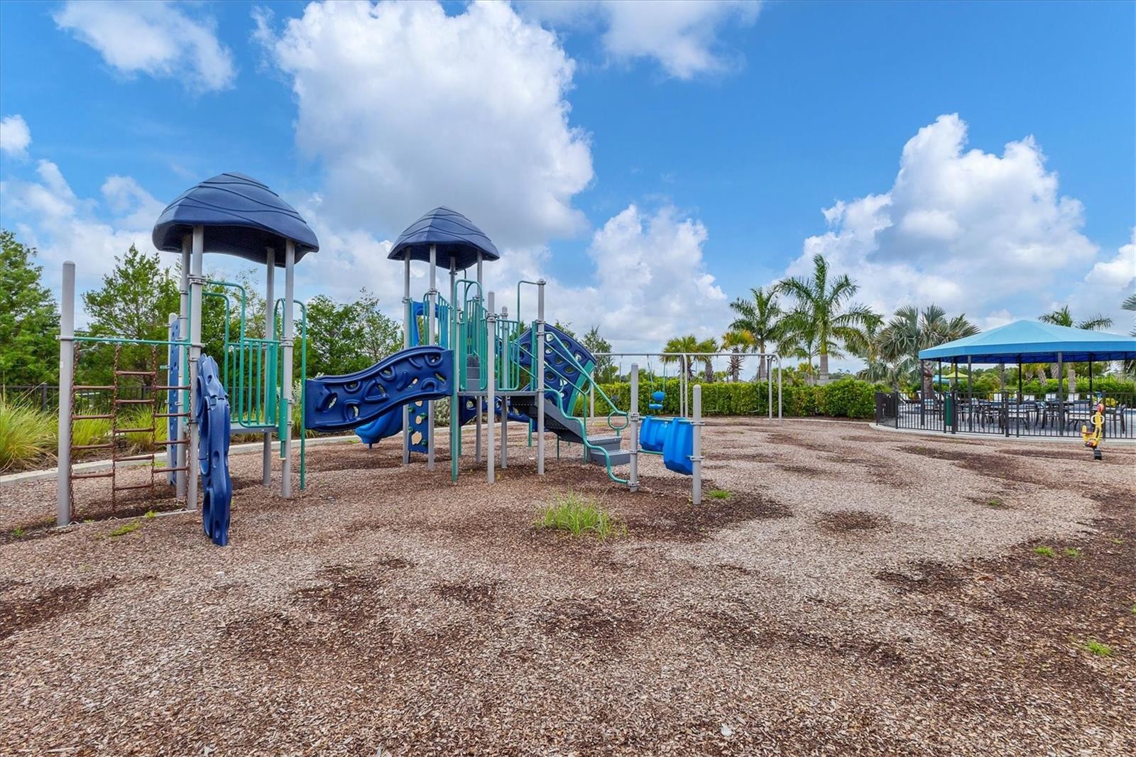 WINDWARD/LAKEWOOD RANCH PH 2 R - Residential