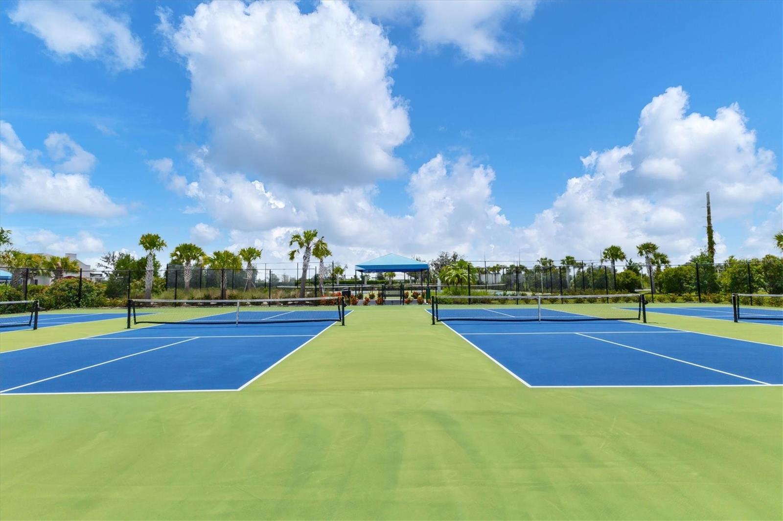 WINDWARD/LAKEWOOD RANCH PH 2 R - Residential