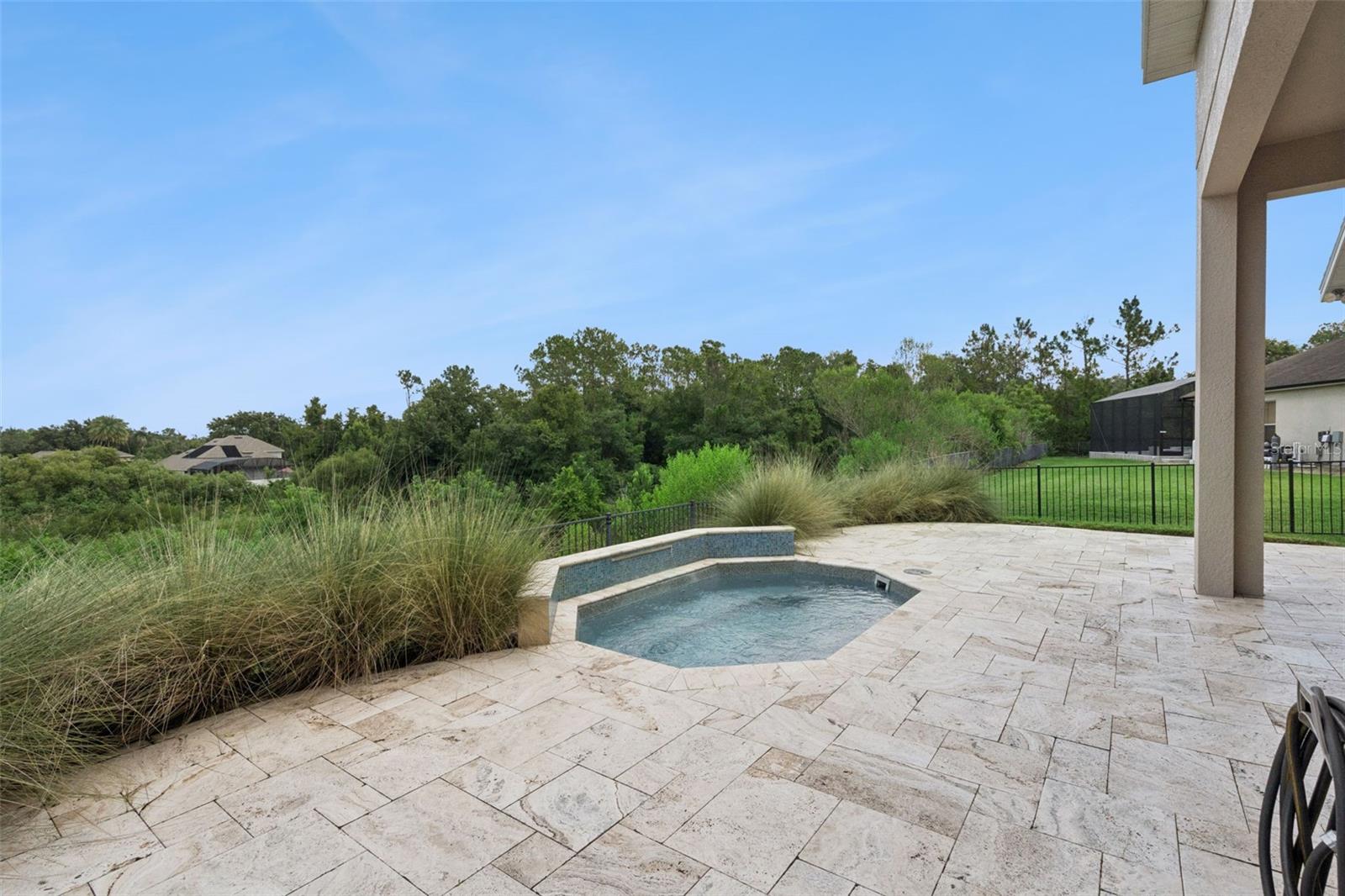CARRIAGE POINTE A-I & L - Residential