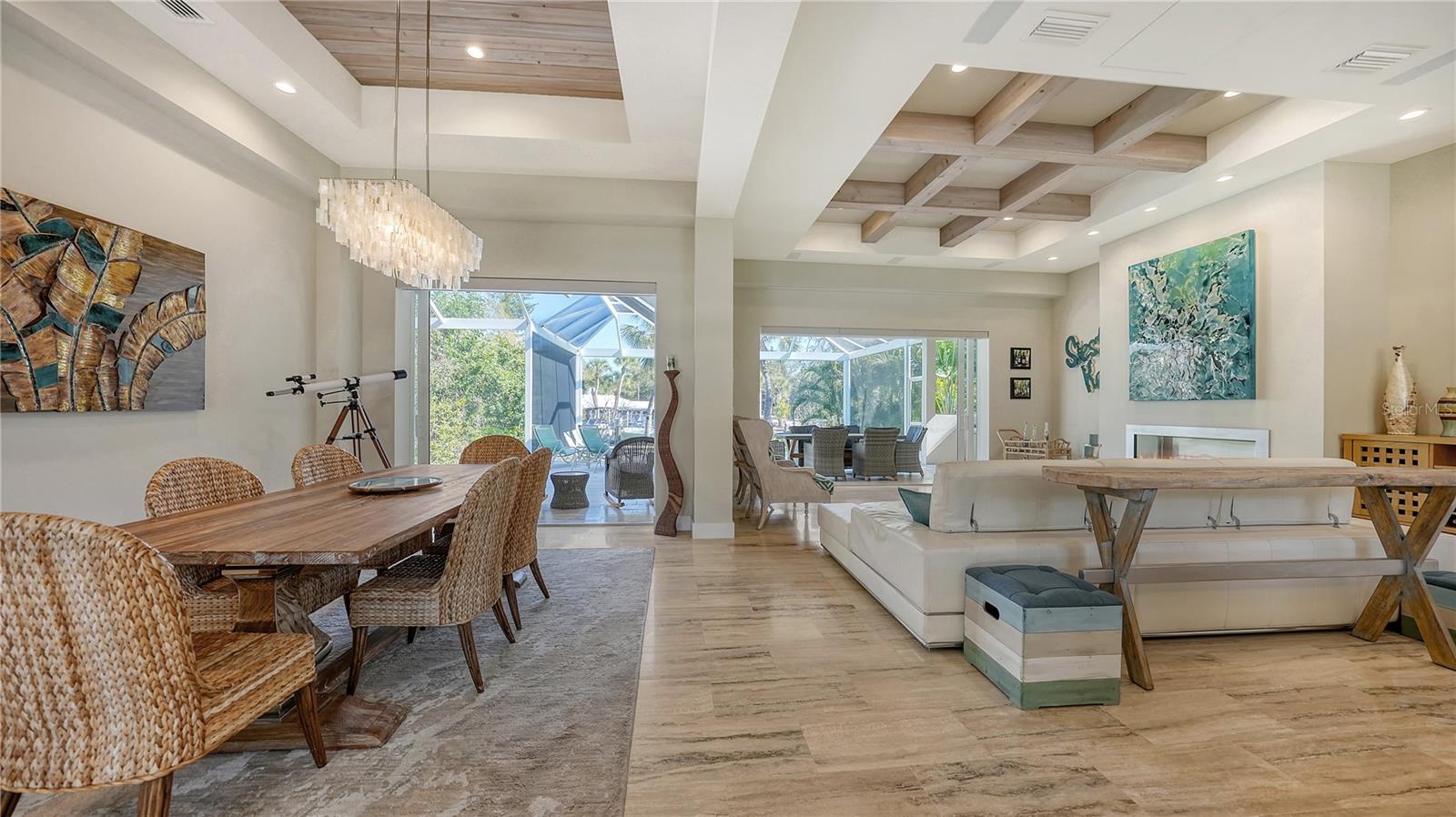 SIESTA BAYSIDE WATERSIDE WOOD - Residential