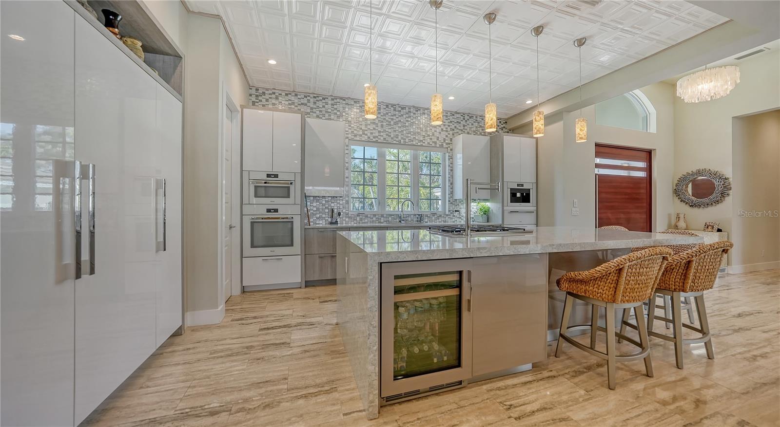SIESTA BAYSIDE WATERSIDE WOOD - Residential