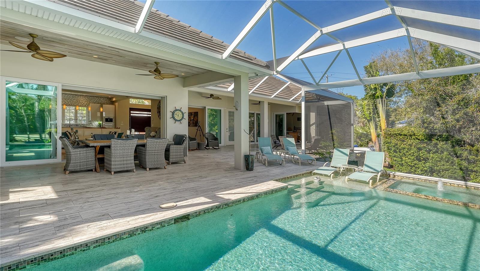 SIESTA BAYSIDE WATERSIDE WOOD - Residential