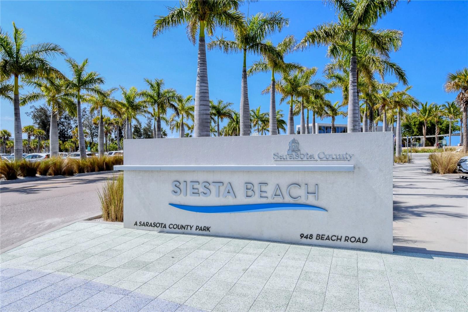 SIESTA BAYSIDE WATERSIDE WOOD - Residential