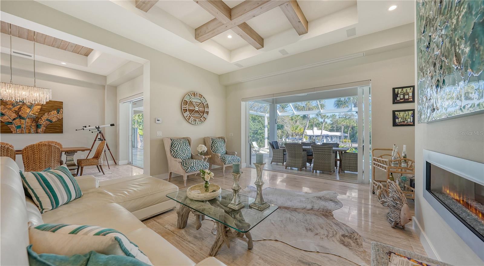 SIESTA BAYSIDE WATERSIDE WOOD - Residential
