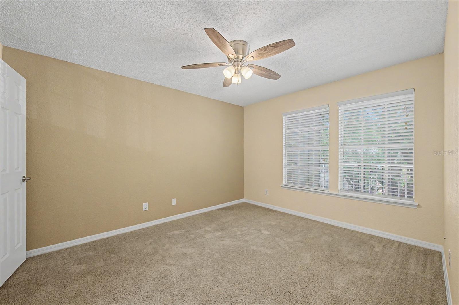 BENTLEY AT COBBS LANDING CONDO THE - Residential