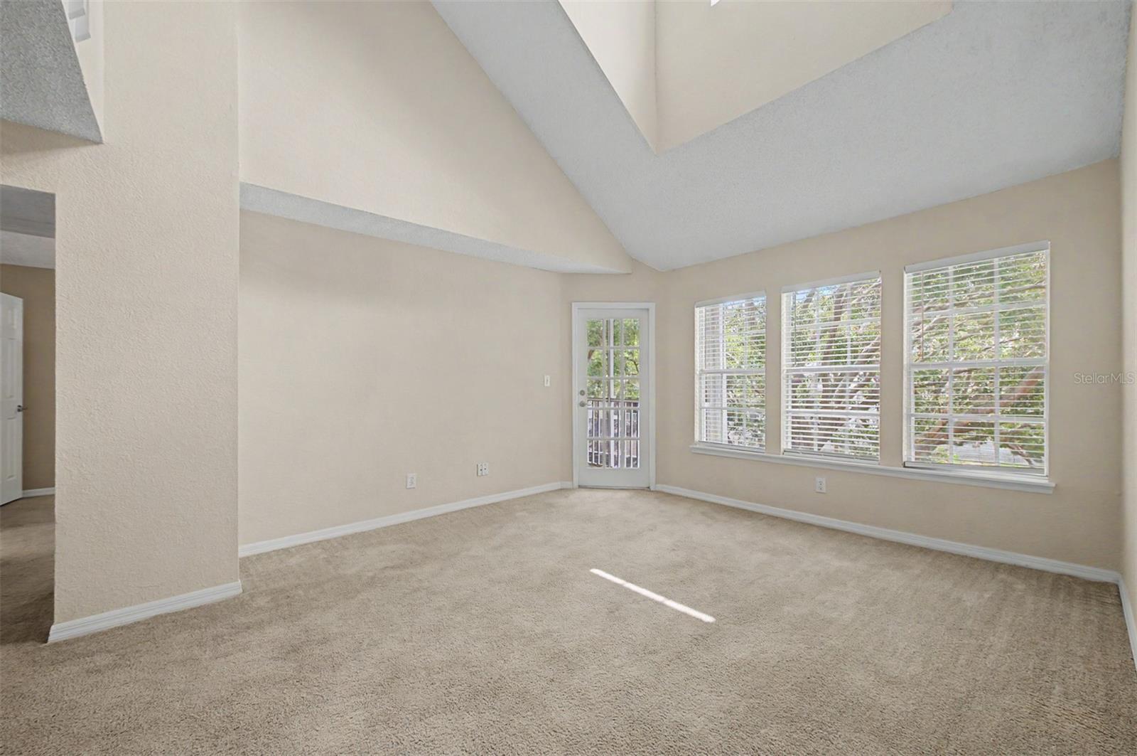 BENTLEY AT COBBS LANDING CONDO THE - Residential