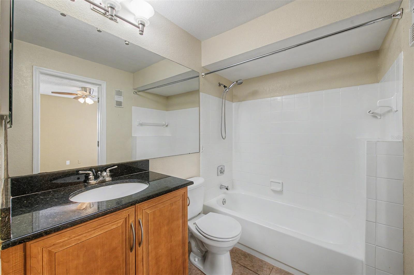 BENTLEY AT COBBS LANDING CONDO THE - Residential