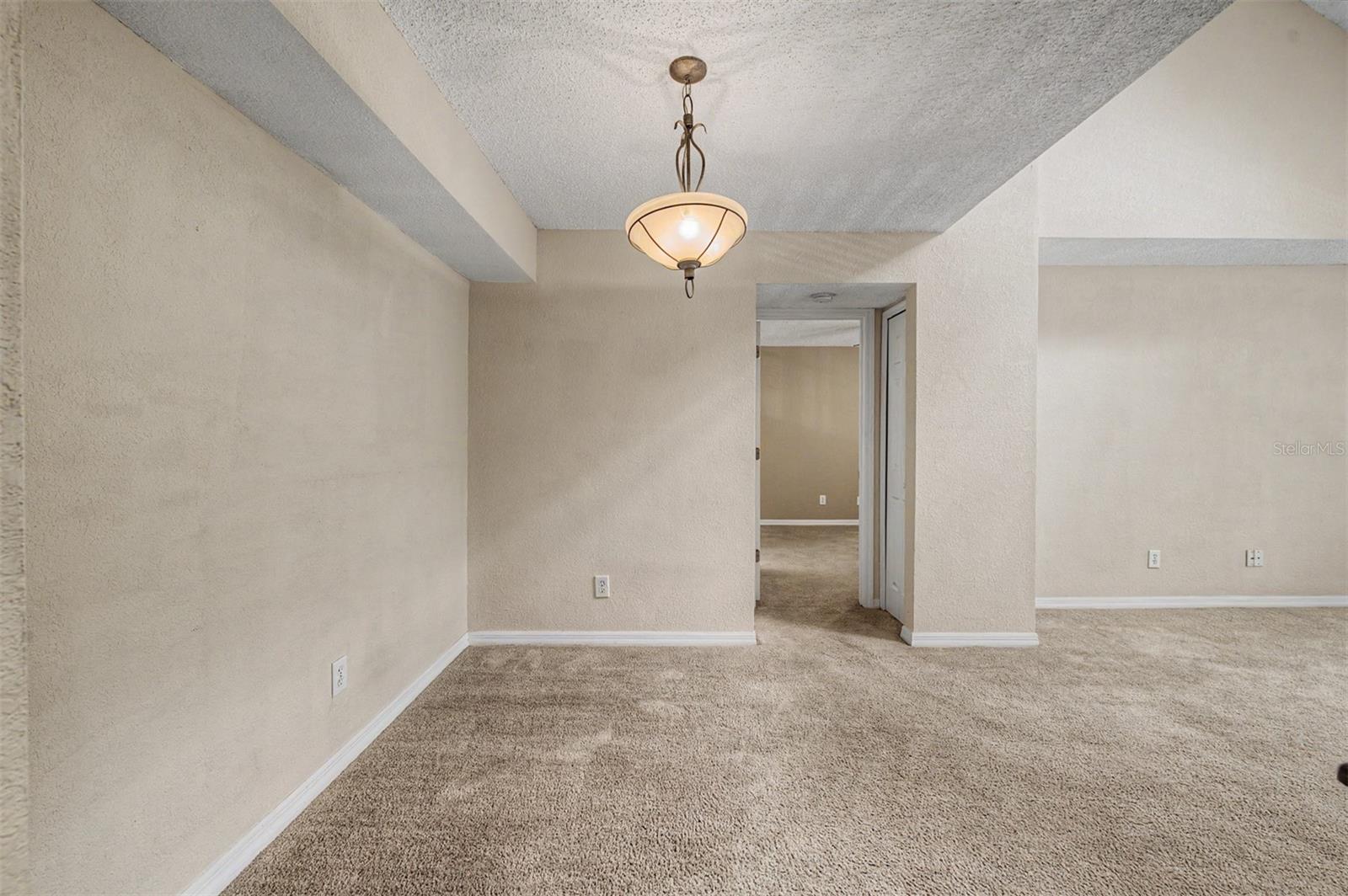 BENTLEY AT COBBS LANDING CONDO THE - Residential