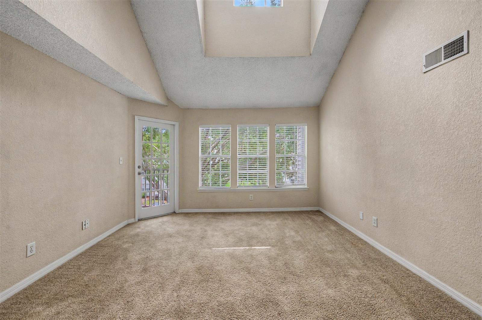 BENTLEY AT COBBS LANDING CONDO THE - Residential