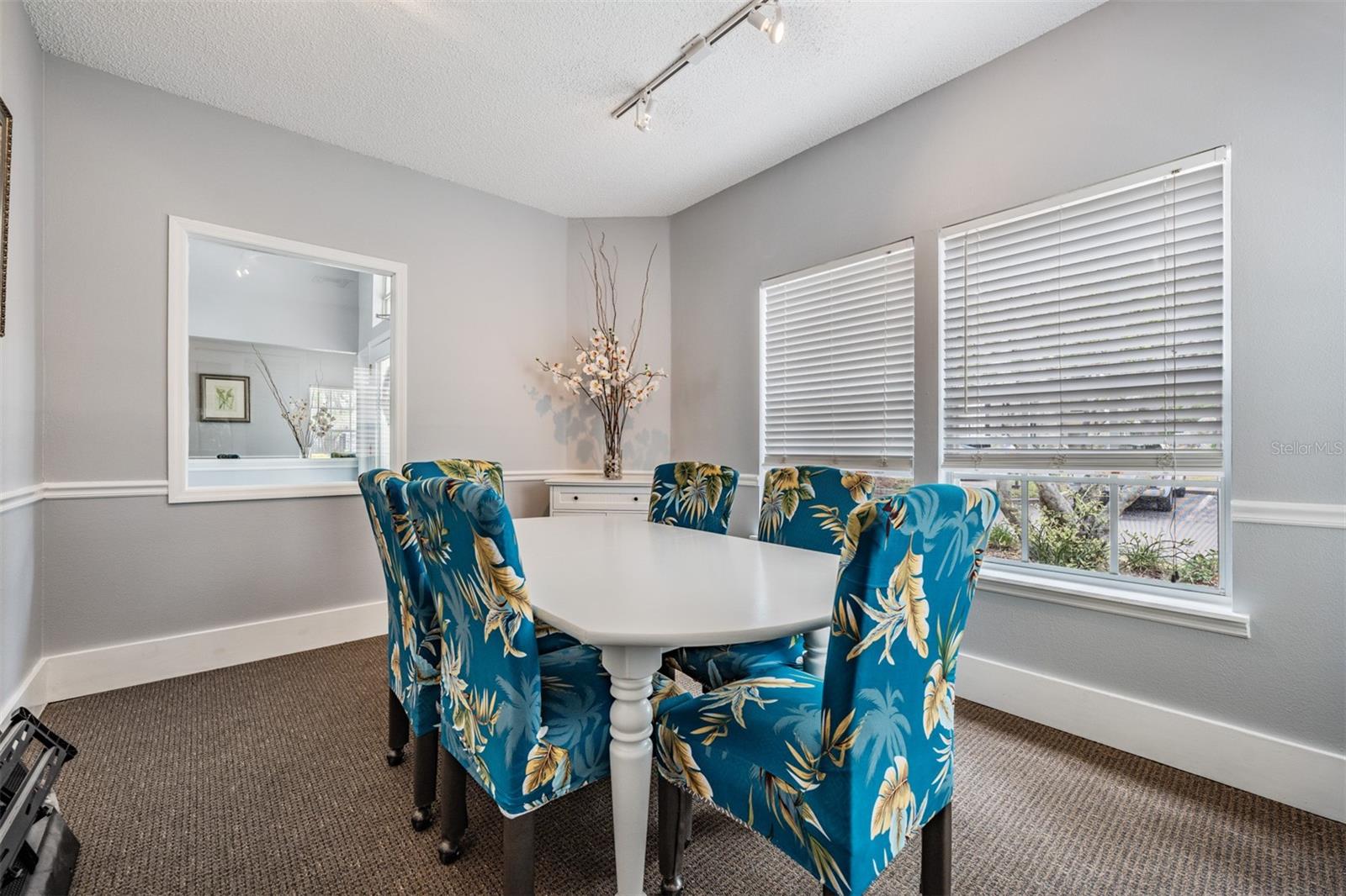 BENTLEY AT COBBS LANDING CONDO THE - Residential
