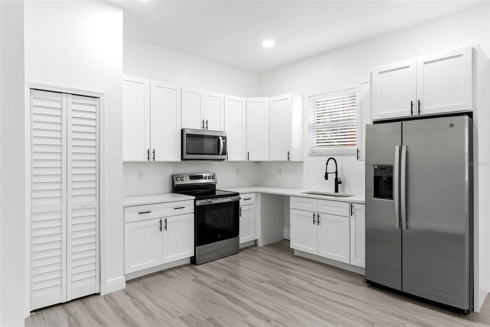 SCHULTZ REP GUS C - Residential