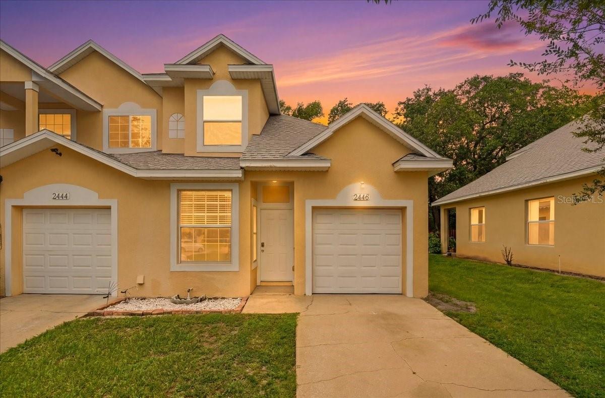 DONEGAN TWNHMS - Residential