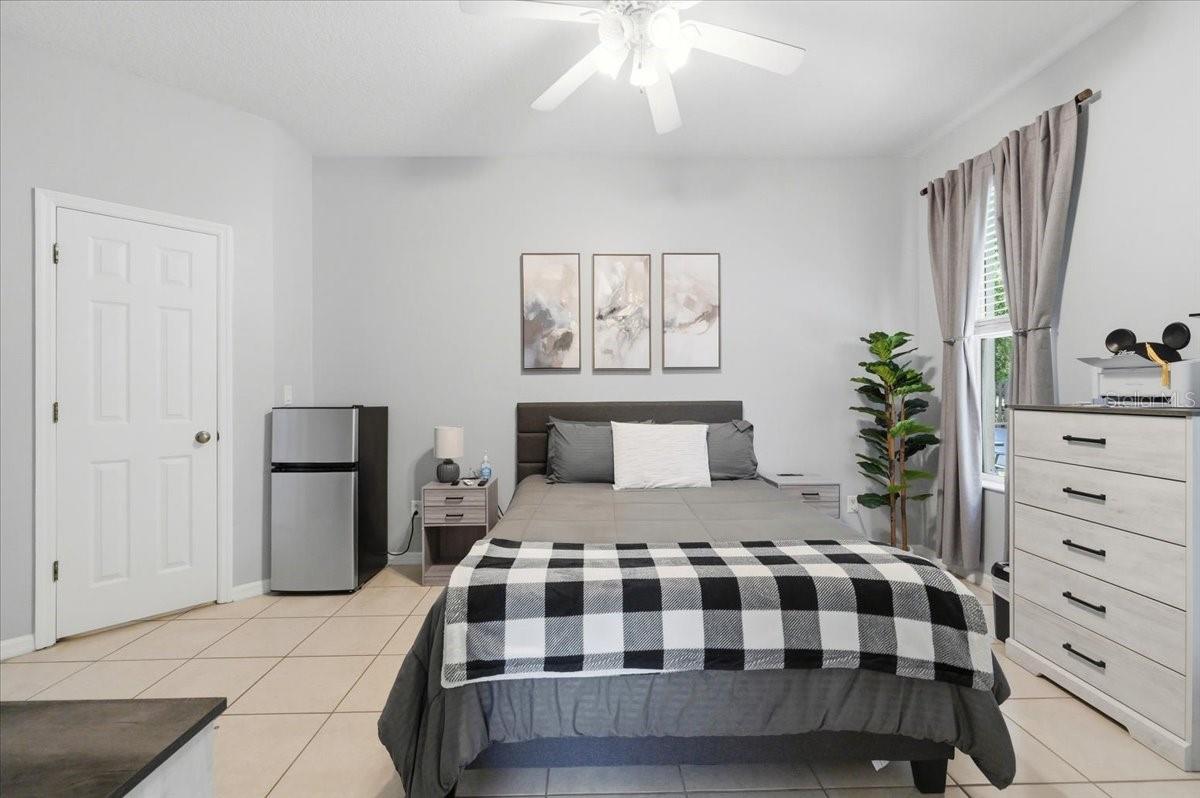 DONEGAN TWNHMS - Residential