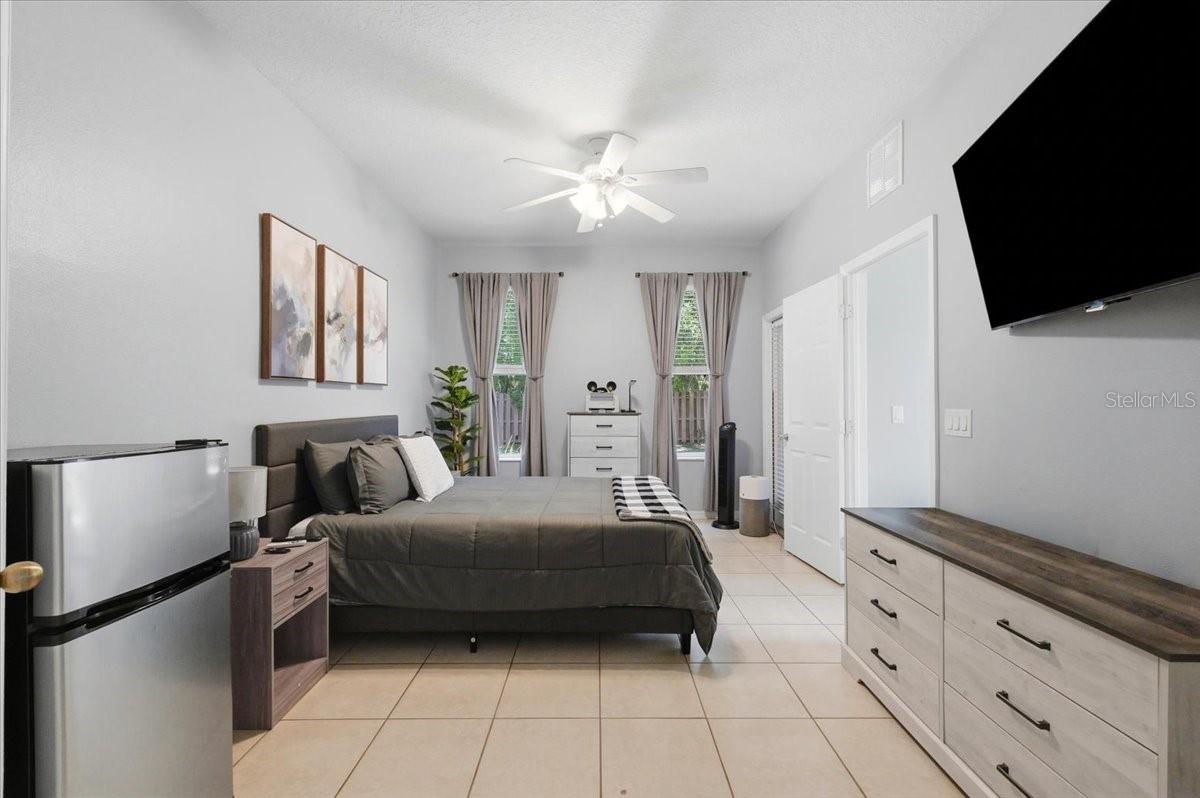 DONEGAN TWNHMS - Residential