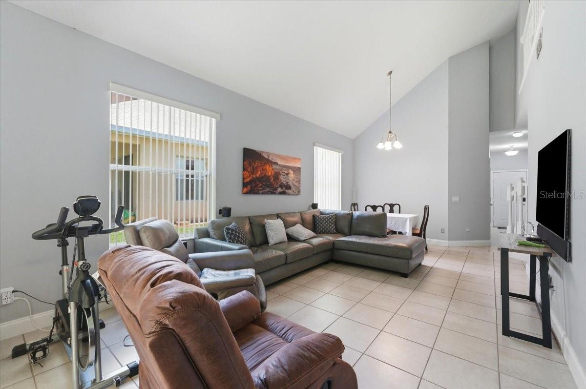 DONEGAN TWNHMS - Residential