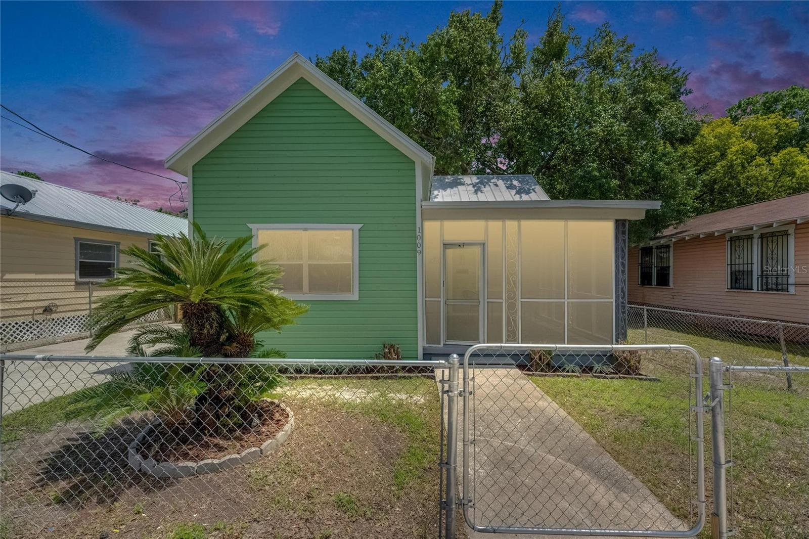 MERRIAMS - Residential