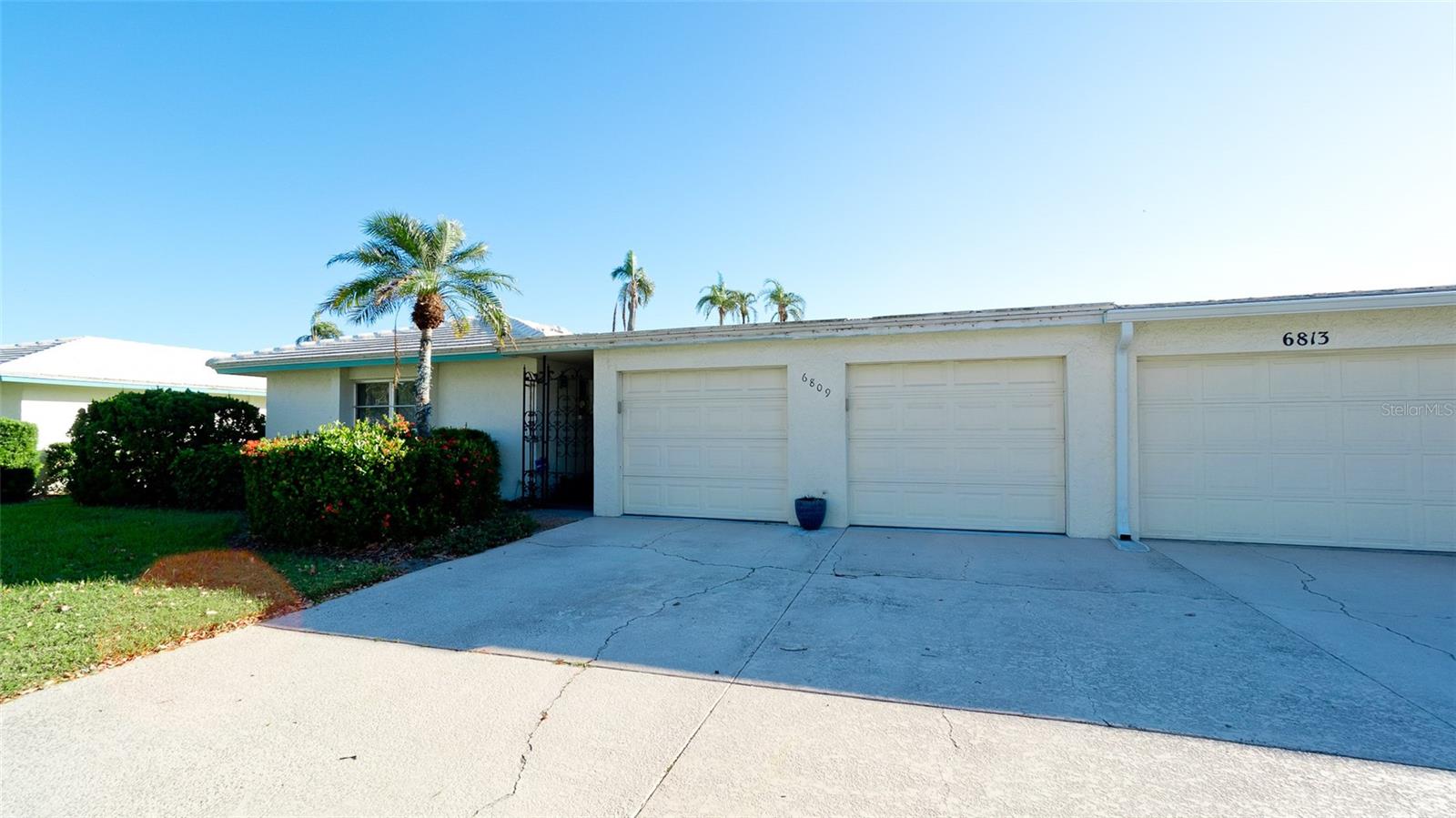 VILLAGE GREEN OF BRADENTON SEC 5 - Residential