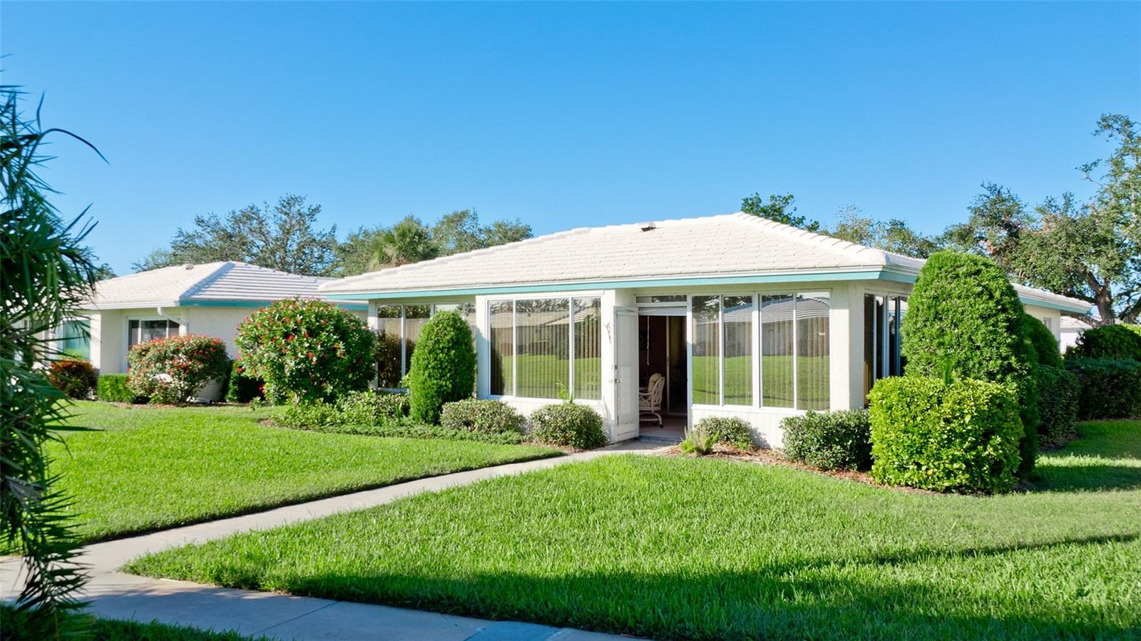 VILLAGE GREEN OF BRADENTON SEC 5 - Residential