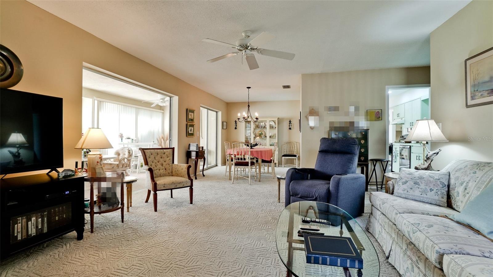 VILLAGE GREEN OF BRADENTON SEC 5 - Residential