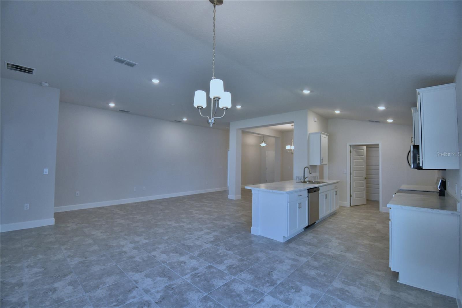 CADENCE CROSSING - Residential