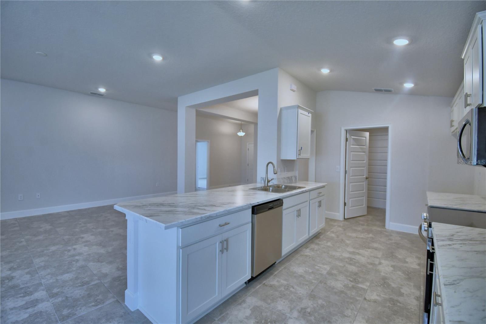 CADENCE CROSSING - Residential